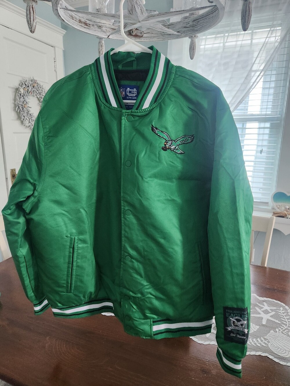 NWT NFL Philadelphia Eagles  Green Satin Varsity Bomber Jacket  Size Large